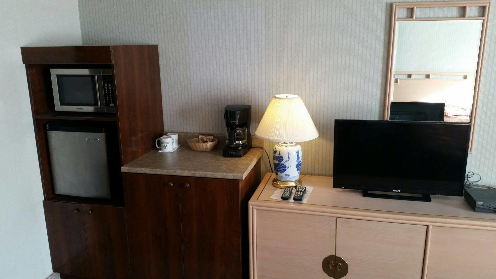 Hotel Motel Penn-Mass Труа-Рів'єр Екстер'єр фото