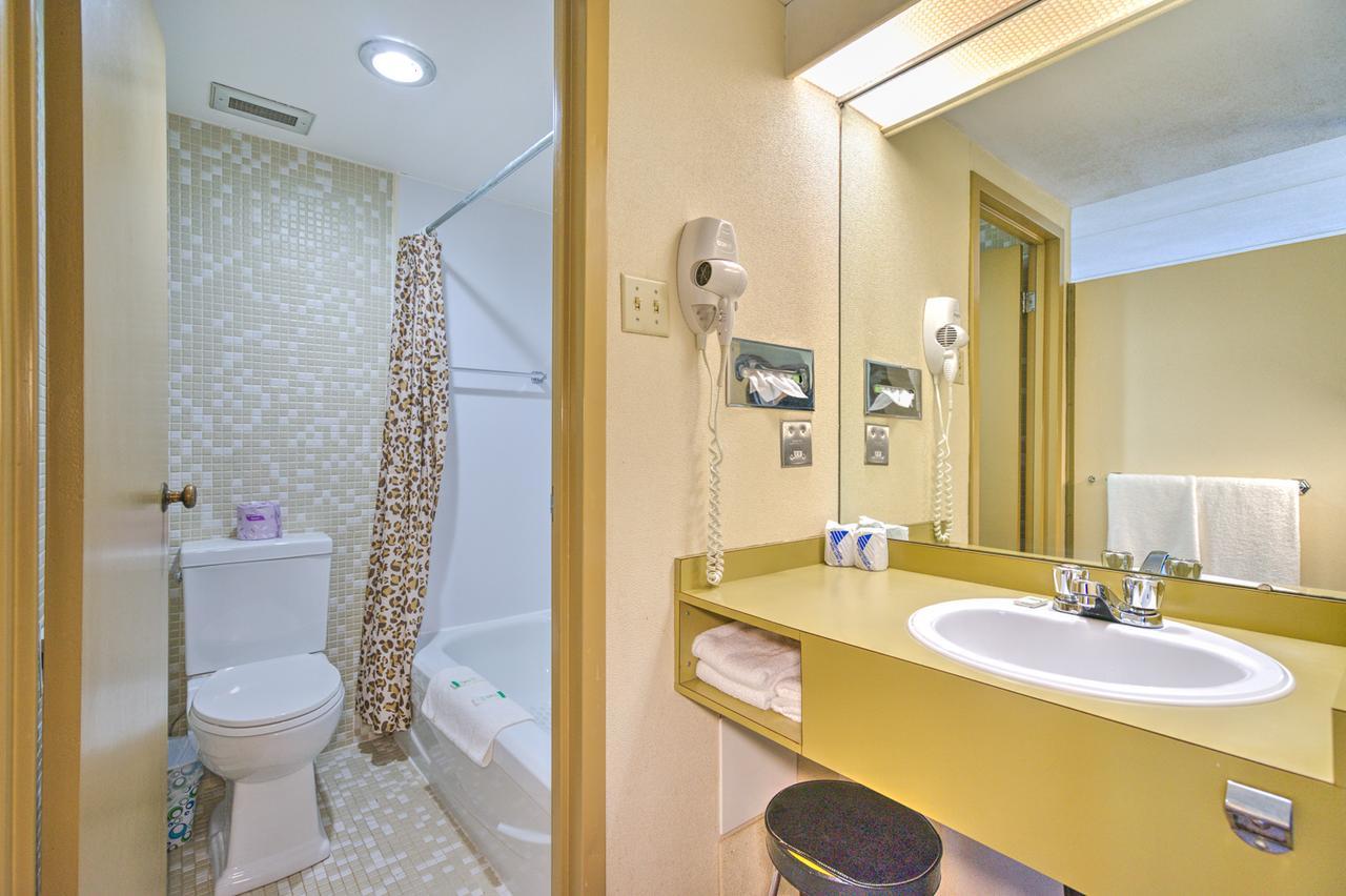 Hotel Motel Penn-Mass Труа-Рів'єр Екстер'єр фото